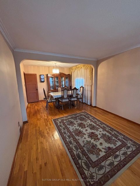 Photo 11 at 14 Ashmore Avenue, Queensway, Toronto