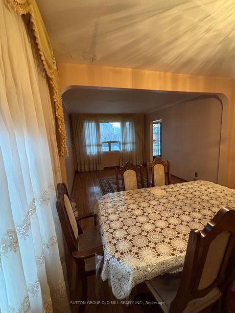 Photo 13 at 14 Ashmore Avenue, Queensway, Toronto