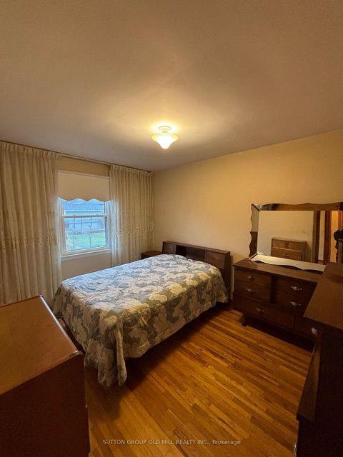 Photo 20 at 14 Ashmore Avenue, Queensway, Toronto