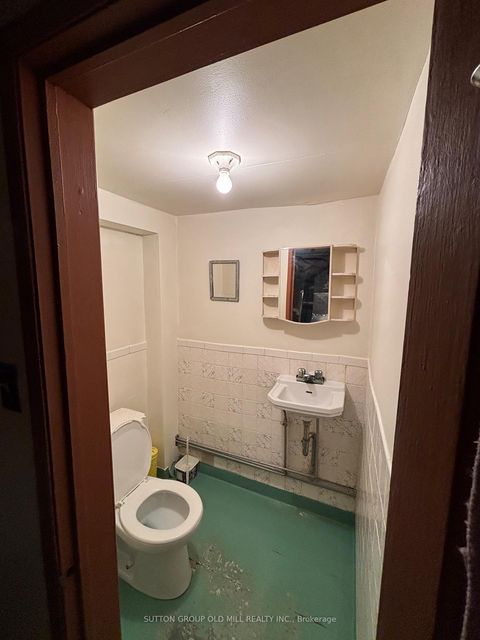 Photo 34 at 14 Ashmore Avenue, Queensway, Toronto