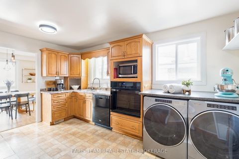 Photo 4 at 20 Indian Arrow Road, North Shore, Barrie