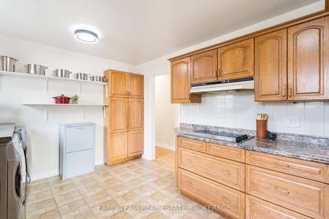 Photo 7 at 20 Indian Arrow Road, North Shore, Barrie