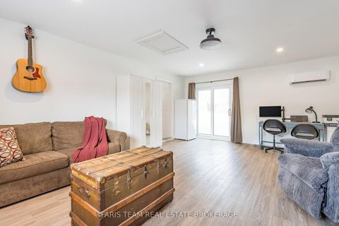 Photo 14 at 20 Indian Arrow Road, North Shore, Barrie