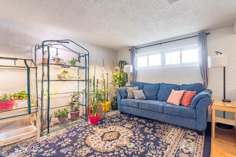 Photo 23 at 20 Indian Arrow Road, North Shore, Barrie