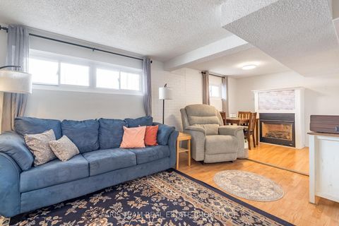 Photo 24 at 20 Indian Arrow Road, North Shore, Barrie