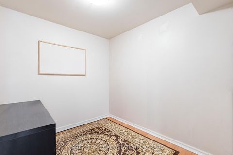 Photo 27 at 20 Indian Arrow Road, North Shore, Barrie