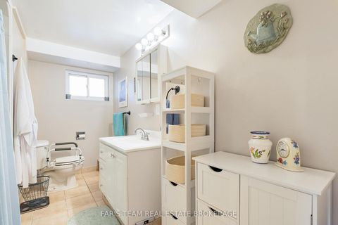 Photo 28 at 20 Indian Arrow Road, North Shore, Barrie