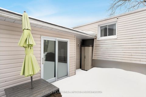 Photo 29 at 20 Indian Arrow Road, North Shore, Barrie