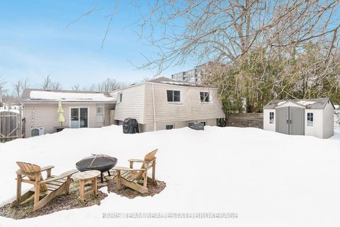 Photo 31 at 20 Indian Arrow Road, North Shore, Barrie