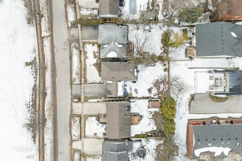 Photo 33 at 20 Indian Arrow Road, North Shore, Barrie