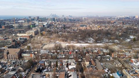 Photo 4 at 38 Bellwoods Avenue, Bellwoods, Toronto