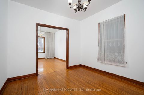 Photo 13 at 38 Bellwoods Avenue, Bellwoods, Toronto