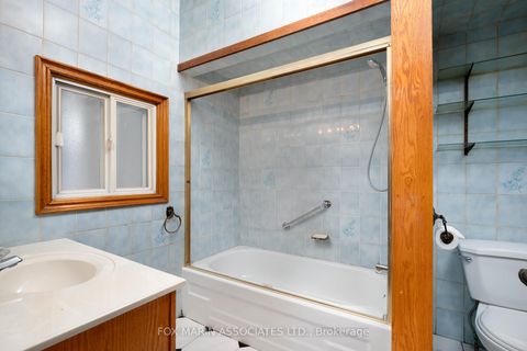 Photo 19 at 38 Bellwoods Avenue, Bellwoods, Toronto