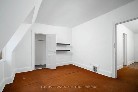 Photo 33 at 38 Bellwoods Avenue, Bellwoods, Toronto