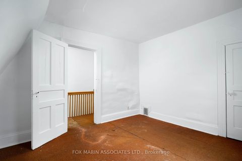 Photo 36 at 38 Bellwoods Avenue, Bellwoods, Toronto