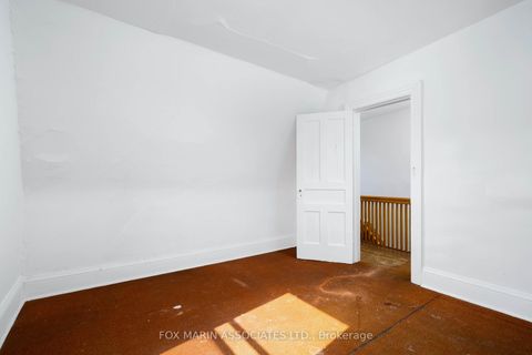 Photo 37 at 38 Bellwoods Avenue, Bellwoods, Toronto