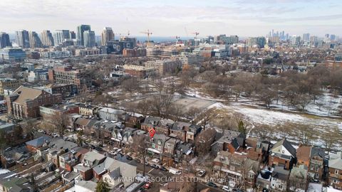 Photo 47 at 38 Bellwoods Avenue, Bellwoods, Toronto