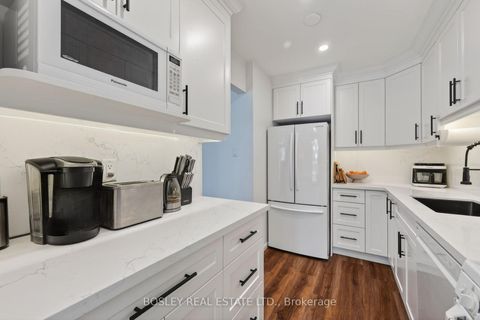 Photo 9 at 46 Rock Fern Way, Don Valley Village, Toronto