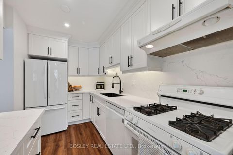 Photo 10 at 46 Rock Fern Way, Don Valley Village, Toronto