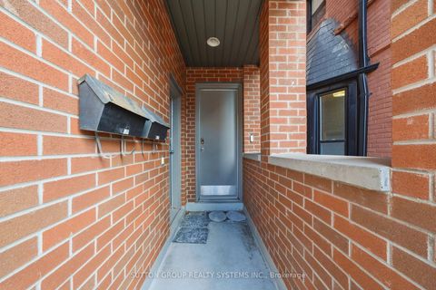 Photo 1 at 99A Walmer Road, Annex, Toronto