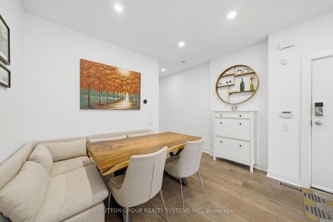 Photo 5 at 99A Walmer Road, Annex, Toronto