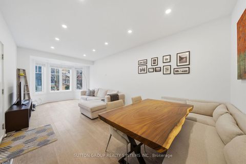 Photo 7 at 99A Walmer Road, Annex, Toronto