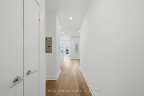 Photo 8 at 99A Walmer Road, Annex, Toronto