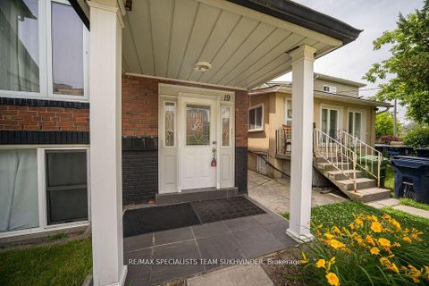 Photo 1 at 19 Buttonwood Avenue, Mount Dennis, Toronto