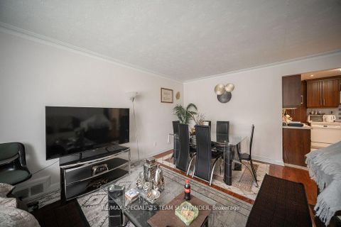 Photo 2 at 19 Buttonwood Avenue, Mount Dennis, Toronto