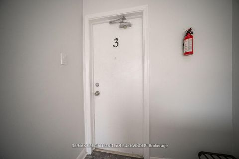 Photo 14 at 19 Buttonwood Avenue, Mount Dennis, Toronto