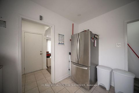 Photo 17 at 19 Buttonwood Avenue, Mount Dennis, Toronto