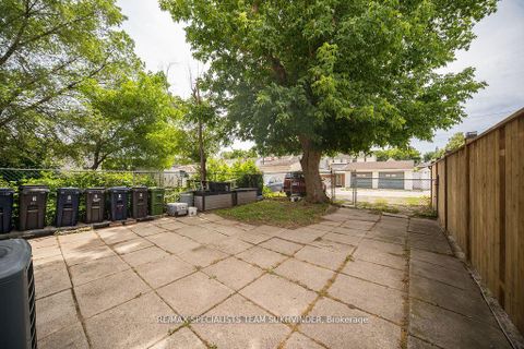 Photo 24 at 19 Buttonwood Avenue, Mount Dennis, Toronto