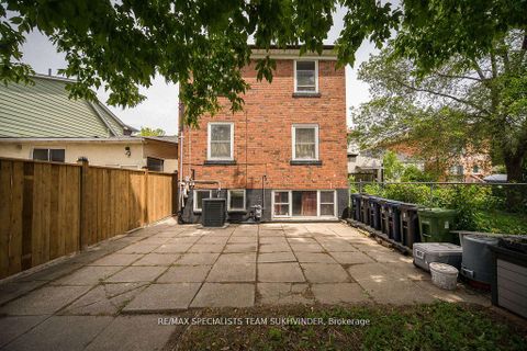Photo 25 at 19 Buttonwood Avenue, Mount Dennis, Toronto
