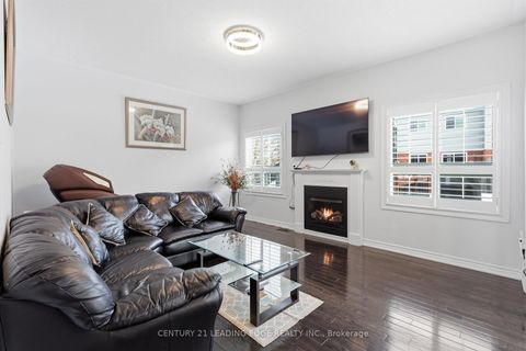 Photo 8 at 101 Monarchy Street, Shore, Barrie