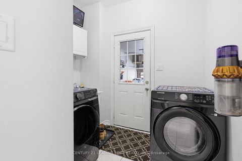 Photo 10 at 101 Monarchy Street, Shore, Barrie