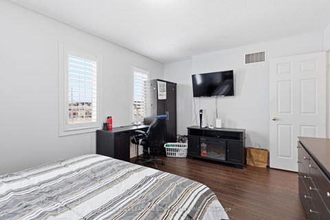 Photo 14 at 101 Monarchy Street, Shore, Barrie