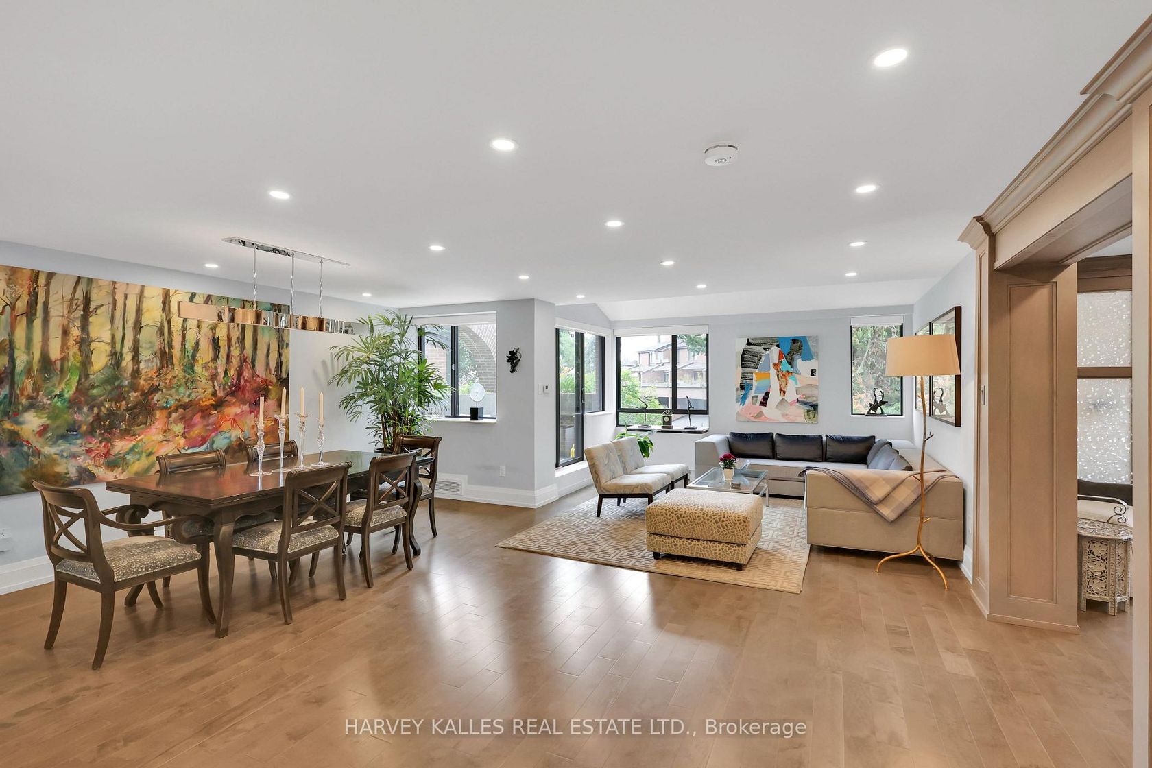 324-325 - 40 Sylvan Valley Way, Nortown, Toronto by Loree Meneguzzi Real Estate 324-325 - 40 Sylvan Valley Way, Nortown, Toronto