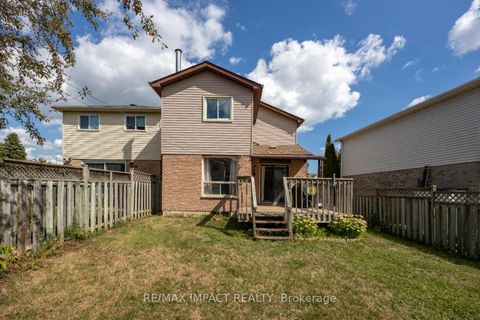 Photo 28 at 820 Bennett Crescent, Pinecrest, Oshawa