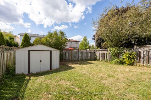 Photo 31 at 820 Bennett Crescent, Pinecrest, Oshawa
