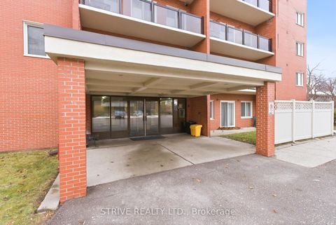Photo 3 at 408 - 131 Taunton Road E, Centennial, Oshawa