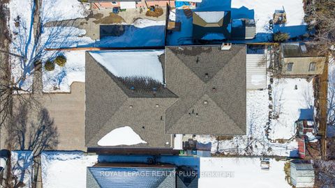 Photo 36 at 11 Ranwood Drive, Pelmo Park W4, Toronto