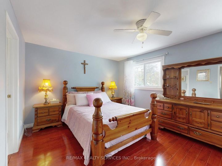 Photo 18 at 9 Malabar Crescent, Central Park, Brampton