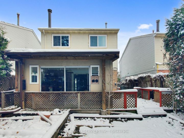 Photo 38 at 9 Malabar Crescent, Central Park, Brampton