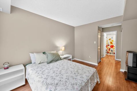 Photo 22 at 517 - 23 Lorraine Drive, Willowdale West, Toronto