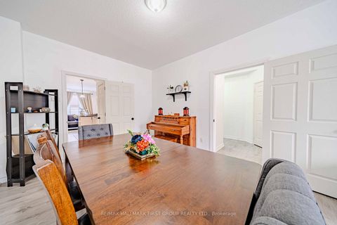 Photo 6 at 19 Kidd Terrace, York University Heights, Toronto