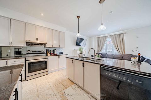 Photo 22 at 19 Kidd Terrace, York University Heights, Toronto