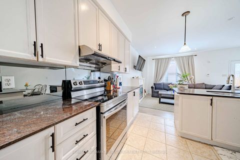 Photo 23 at 19 Kidd Terrace, York University Heights, Toronto