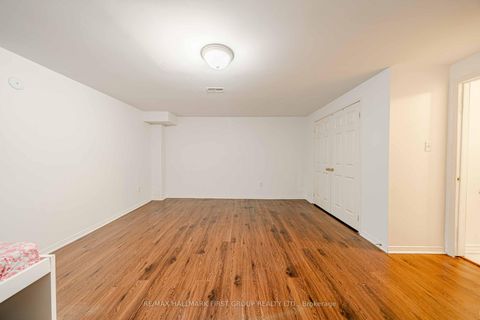 Photo 40 at 19 Kidd Terrace, York University Heights, Toronto