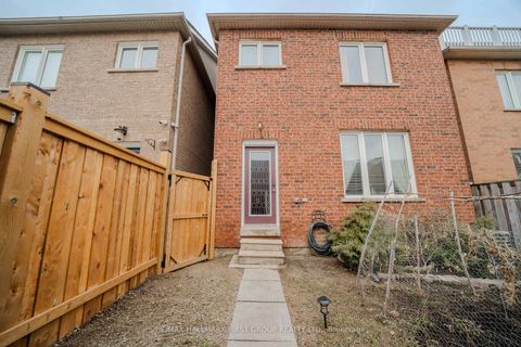 Photo 45 at 19 Kidd Terrace, York University Heights, Toronto