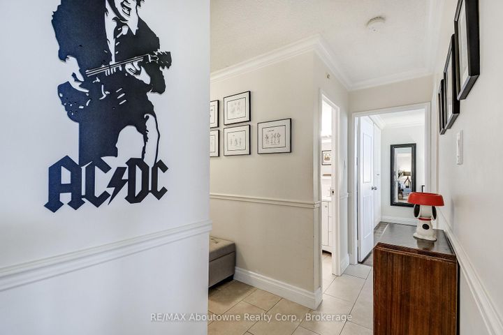 Photo 17 at 401 - 212 Kerr Street, CO Central, Oakville